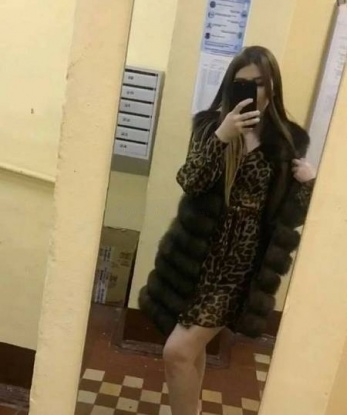 Никто не сможет доставить тебе такое удовольствие, как я. Мои услуги настолько разнообразны, что ты будешь в восторге! 🌸
Я предлагаю классический секс, оральные ласки и горячий стриптиз, который разожжет твою страсть. Могу провести для тебя релаксирующий массаж, который снимет все напряжение и усталость.
Мои клиенты оставляют самые восторженные отзывы. Я знаю, как исполнять все твои желания и сделать тебя счастливым. Забудь обо всем и окунись в мир наслаждения вместе со мной.
Мои фото настоящие и я жду именно тебя! Расскажи мне свои фантазии, и я сделаю все, чтобы их исполнить. Доверься моим рукам и проведи время, о котором будешь мечтать снова и снова. Жду встречи с нетерпением! 💋 Оксана